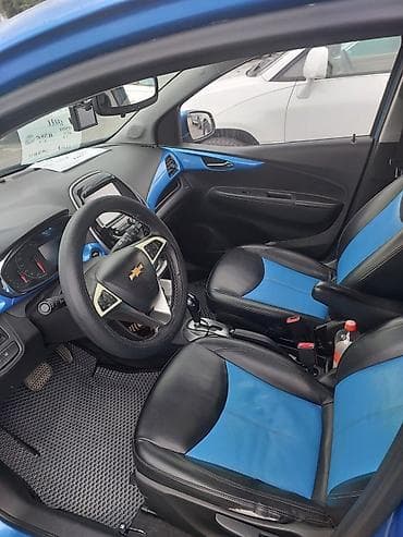 машина кузов: Chevrolet Spark: 2015 г., 1 л, Автомат, Бензин, Хэтчбэк — 5