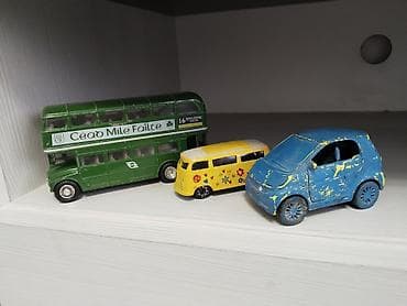 семью ван: Набор из 3 металлических машинок (литой сплав, die-cast): - — 1