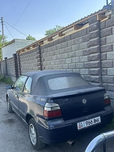 Volkswagen: Volkswagen Golf: 2001 г., 2 л, Механика, Бензин, Кабриолет — 4