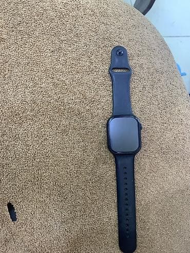 смарт: Смарт-часы с прямоугольным экраном и силиконовым ремешком (черный — 3