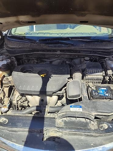 forester 2004: Hyundai Sonata: 2014 г., Седан — 7