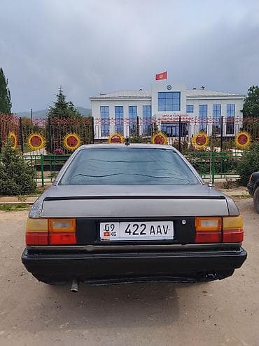 Унаа сатуу: Audi 100: 1988 г., Кол менен иштөөчү, Бензин, Седан — 3