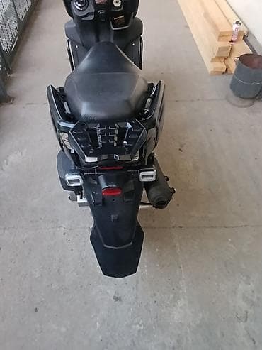 маленький мопед: Скутер Танк, тормоза дисковые,12 колёса, сигнализация, всё работает,не — 8