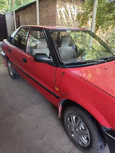 mini car: Toyota Corolla: 1990 г., 1.3 л, Механика, Бензин, Хэтчбэк — 2