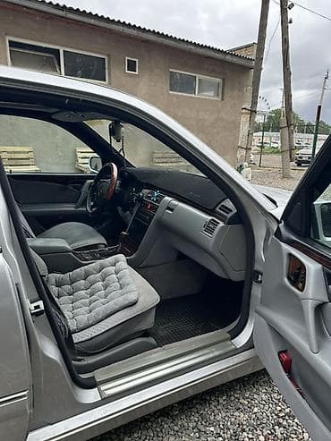 передный бампер 210: Mercedes-Benz E-Class: 1997 г., 3.2 л, Автомат, Седан — 7