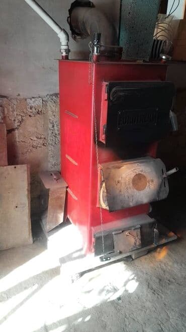 Твердотопливный котёл EUROTHERM - Тип: напольный твердотопливный