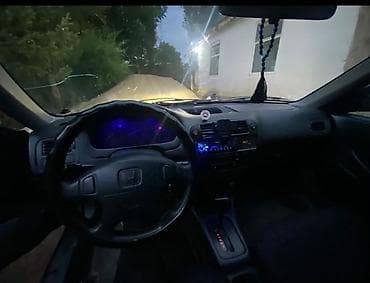 алмашаи: Honda Civic: 1998 г., 1.8 л, Автомат, Бензин, Седан — 5