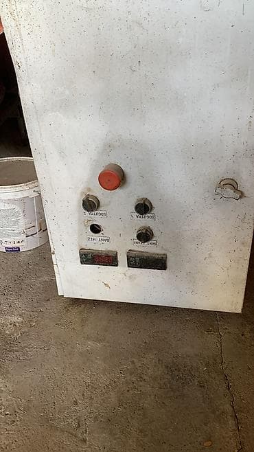 холодильные шкафы: Агрегат компрессоры и конденсаторы есть два комплекта Есть варианты на — 9