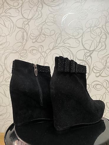 молодежная одежда бишкек: Ботинки, 39, Maria Moro, Новый, цвет - Черный, Самовывоз, Платная доставка — 4