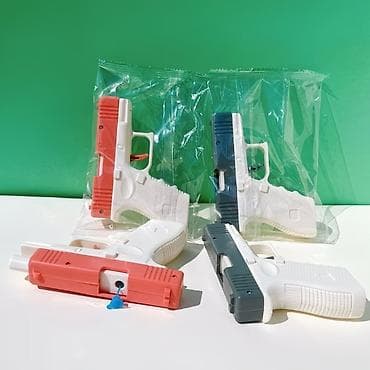 blue lock: Игрушечный водяной пистолет — 1