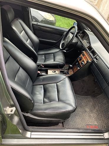 с класс 221: Mercedes-Benz W124: 1991 г., 2.3 л, Ручные, Бензин, Универсал — 9