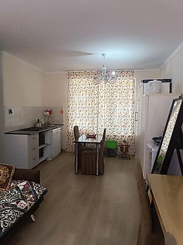 детский стул 3 в 1: Сдается коттедж на Иссык-Куле, спальня, студия, очок. 4-6 спальных — 3