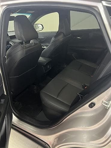 lexus e350: Toyota Venza: 2022 г., 2.5 л, Автомат, Гибрид, Кроссовер — 7