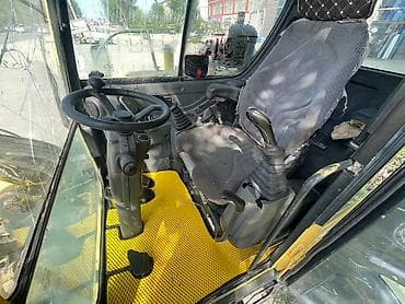 892 2: Экскаватор, Hyundai, 2012 г., Колесный — 9