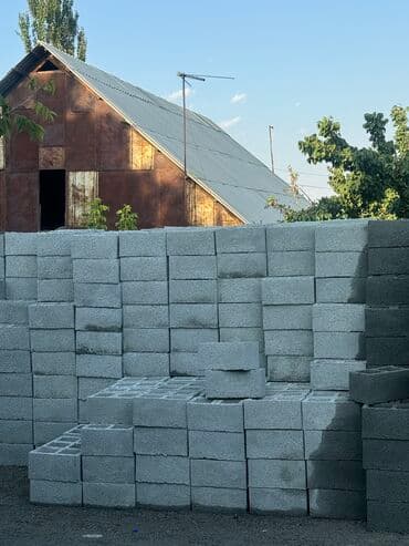 цена искусственного газона: Сокулук Пескоблок — 21