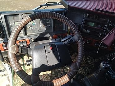 bid e5: Тягач, Volvo, Тентованный — 5