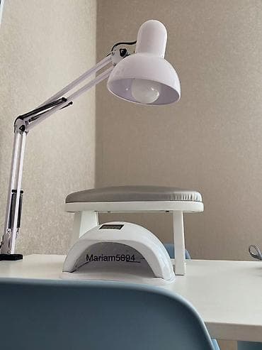 Маникюрные столы: Продаются новые лампы для маникюра и освещения.
Состояние отличное — 1