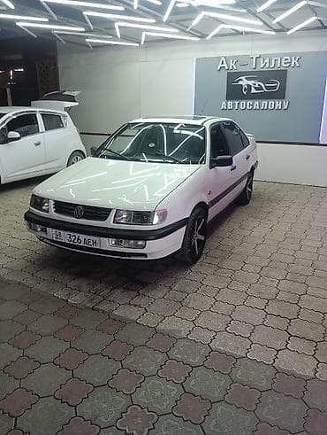 Volkswagen Passat: 1996 г., 1.8 л, Механика, Газ, Седан — 4