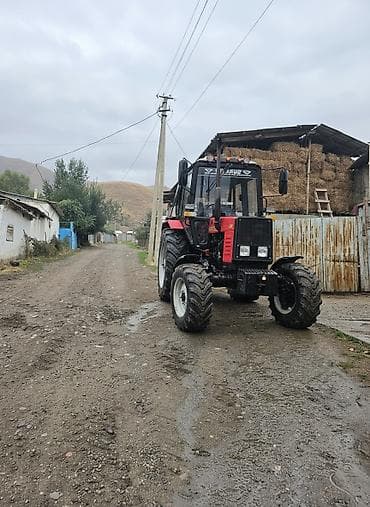 Трактор BELARUS (МТЗ) 952 с кабиной - Полный привод (4х4), передний