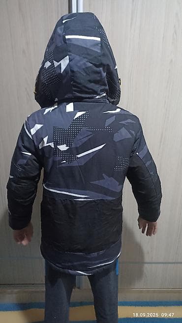 Сырткы кийимдер: Продаю детскую зимнюю куртку с капюшоном на возраст 8-11 лет на — 7