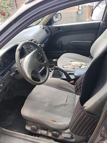 Продажа авто: Mitsubishi Galant: 1995 г., 1.8 л, Механика, Бензин, Седан — 6