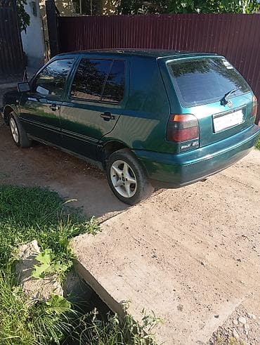 Volkswagen Golf: 1996 г., 1.8 л, Механика, Хэтчбэк — 6