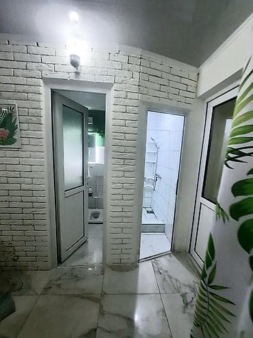 сдаю комнату аламединский рынок: 8 м², С мебелью — 8