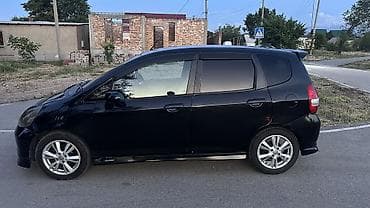 Продажа авто: Honda Fit: 2003 г., 1.3 л, Вариатор, Бензин, Хэтчбэк — 3