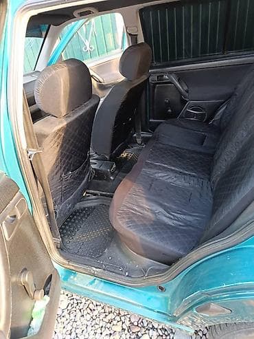 Транспорт: Volkswagen Golf: 1993 г., 1.8 л, Механика, Бензин, Хэтчбэк — 10