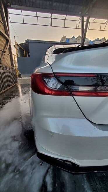 домкрат на тойота: Toyota Camry: 2024 г., 2 л, Автомат, Гибрид, Седан — 8