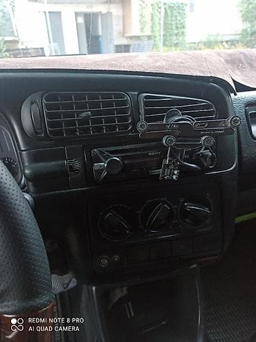 Volkswagen Vento: 1992 г., 1.8 л, Механика, Бензин, Седан — 6