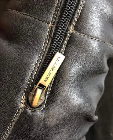 оптом ботинки: Сапоги производство Италия 
В хорошем состоянии (зима, цигейка) — 2