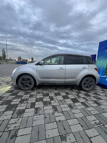 ist 2003: Toyota Ist: 2002 г., 1.5 л, Автомат, Бензин, Хэтчбэк — 2