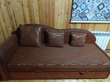 диваны для девочек: Раскладной диван, Б/у — 1