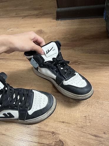 nike react: Кроссовки на осень, с небольшим утеплением! Размер 37, но по ощущениям — 3