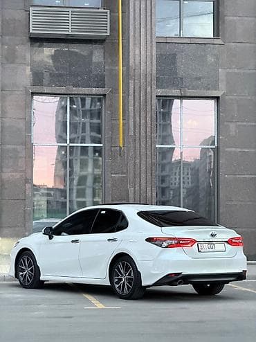 bsm: Toyota Camry: 2023 г., 2.5 л, Вариатор, Гибрид, Седан — 4