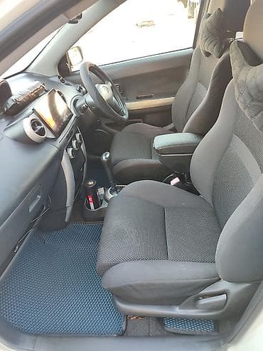 Toyota Ist: 2003 г., 1.3 л, Автомат, Бензин — 6