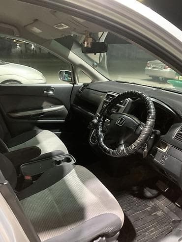 поток 1 купить: Honda Stream: 2003 г., 2 л, Автомат, Минивэн — 5