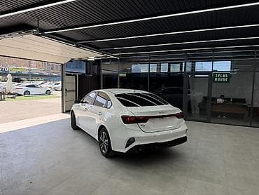 e klass: Kia K3: 2022 г., 1.6 л, Автомат, Бензин, Седан — 2