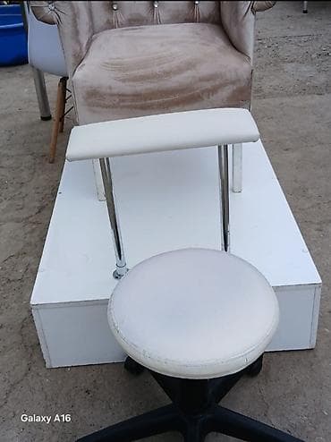 Оборудование для салонов красоты: Комплект мебели для бьюти‑сферы (маникюр/педикюр/брови/ресницы — 7