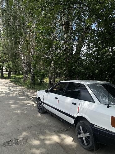 Продажа авто: Audi 80: 1986 г., 1.8 л, Механика, Бензин, Седан — 4