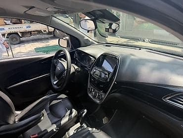 шевролет коптива: Chevrolet Spark: 2017 г., 1 л, Автомат, Бензин, Хэтчбэк — 6