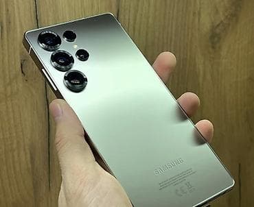 aplle xs: Samsung Galaxy S25 Ultra, цвет Phantom Silver (серебристый). Ключевые — 4