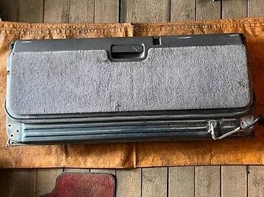 surf: Крышка багажника Toyota, 1994 г., Б/у, Оригинал — 2