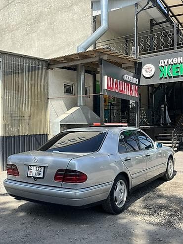 Mercedes-Benz E-Class: 1997 г., 3.2 л, Автомат, Бензин, Седан — 4