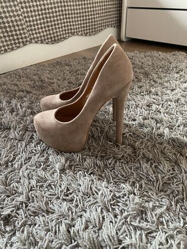 рабочие одежды: Шикарные туфли на высокой платформе. Hristian louboutin — 5