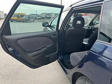 Toyota Avensis: 2002 г., 2 л, Автомат, Бензин, Универсал — 10