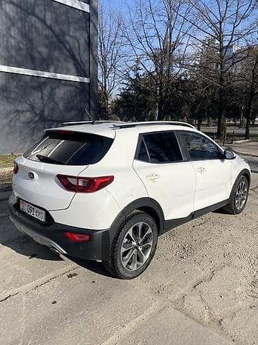 mersedes a160: Kia Stonic: 2017 г., 1.4 л, Автомат, Бензин — 4