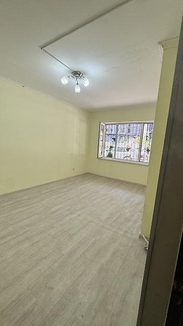 open space: 60 М2 3 комнатный Сдаю Нежилое помещение на первом этаже с отдельным — 2