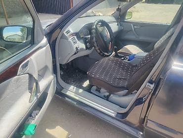 Продажа авто: Mercedes-Benz E-Class: 1999 г., 2 л, Механика, Бензин, Седан — 6